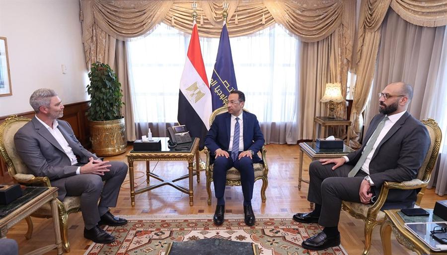 مصر وأمازون ويب سيرفيسز تبحثان التوسع في الحوسبة السحابية والذكاء الاصطناعي